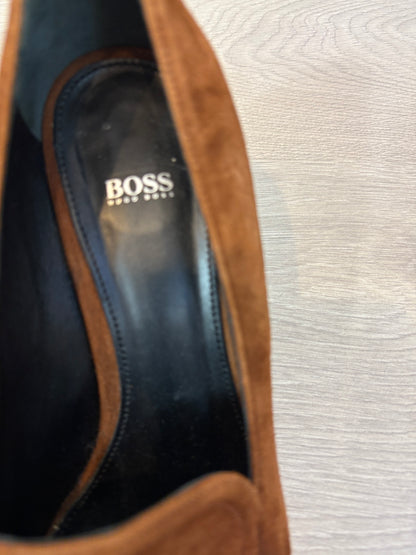 HUGO BOSS. Zapatos tacón piel hebilla