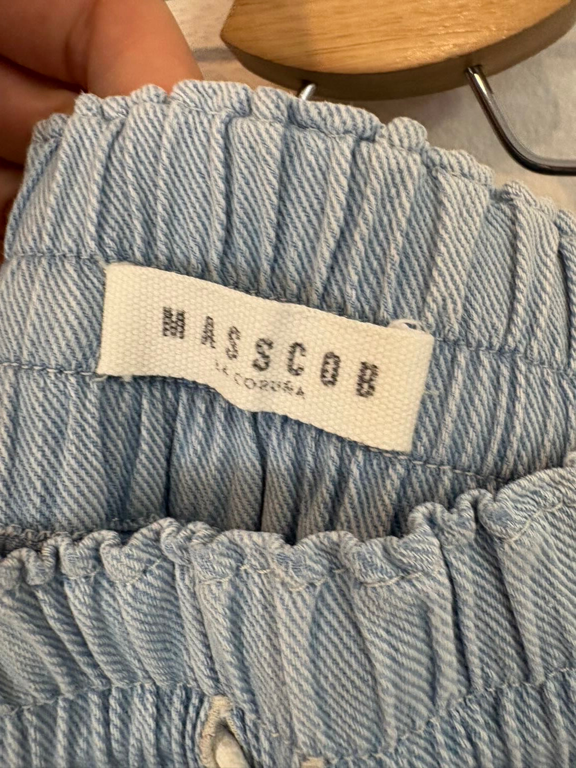 MASSCOB. Pantalón azul algodón jasepado