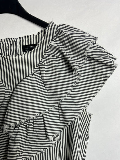ZARA. Striped top with ruffles. Size XS (s/m)