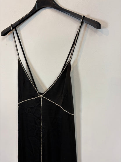 SCALPERS. Vestido negro pedrería T.s