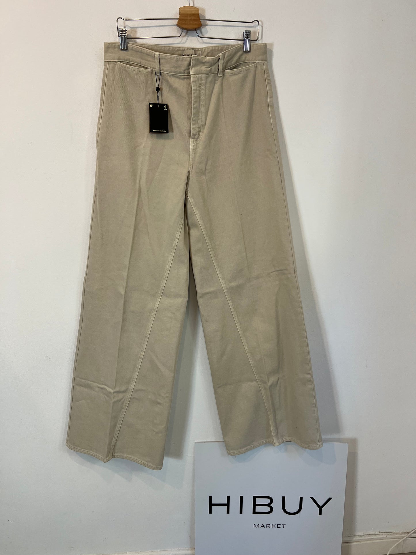 MASSIMO DUTTI. Beige palazzo pants T.42