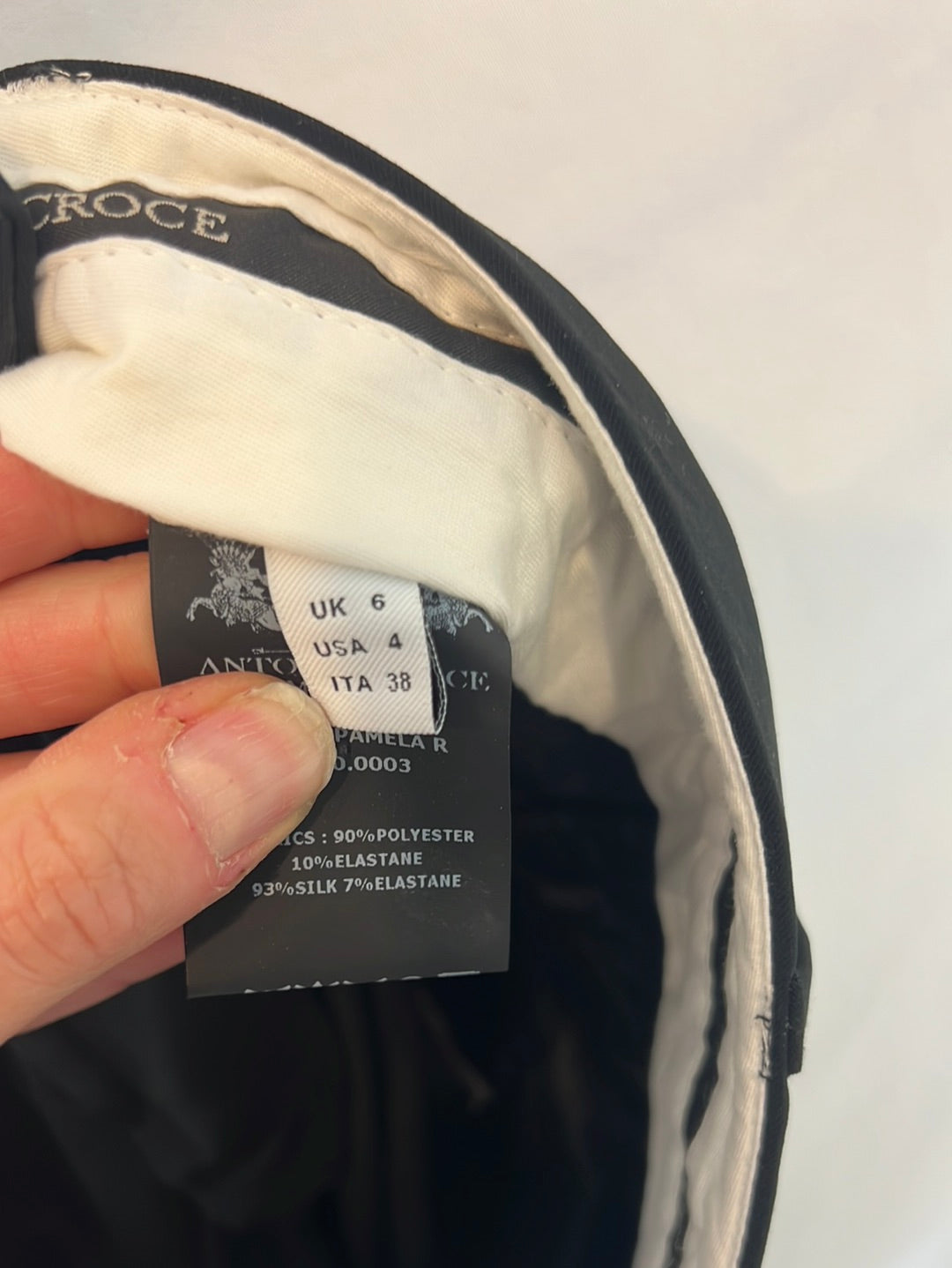 ANTONIO CROCE. Pantalón negros raya lateral T.38