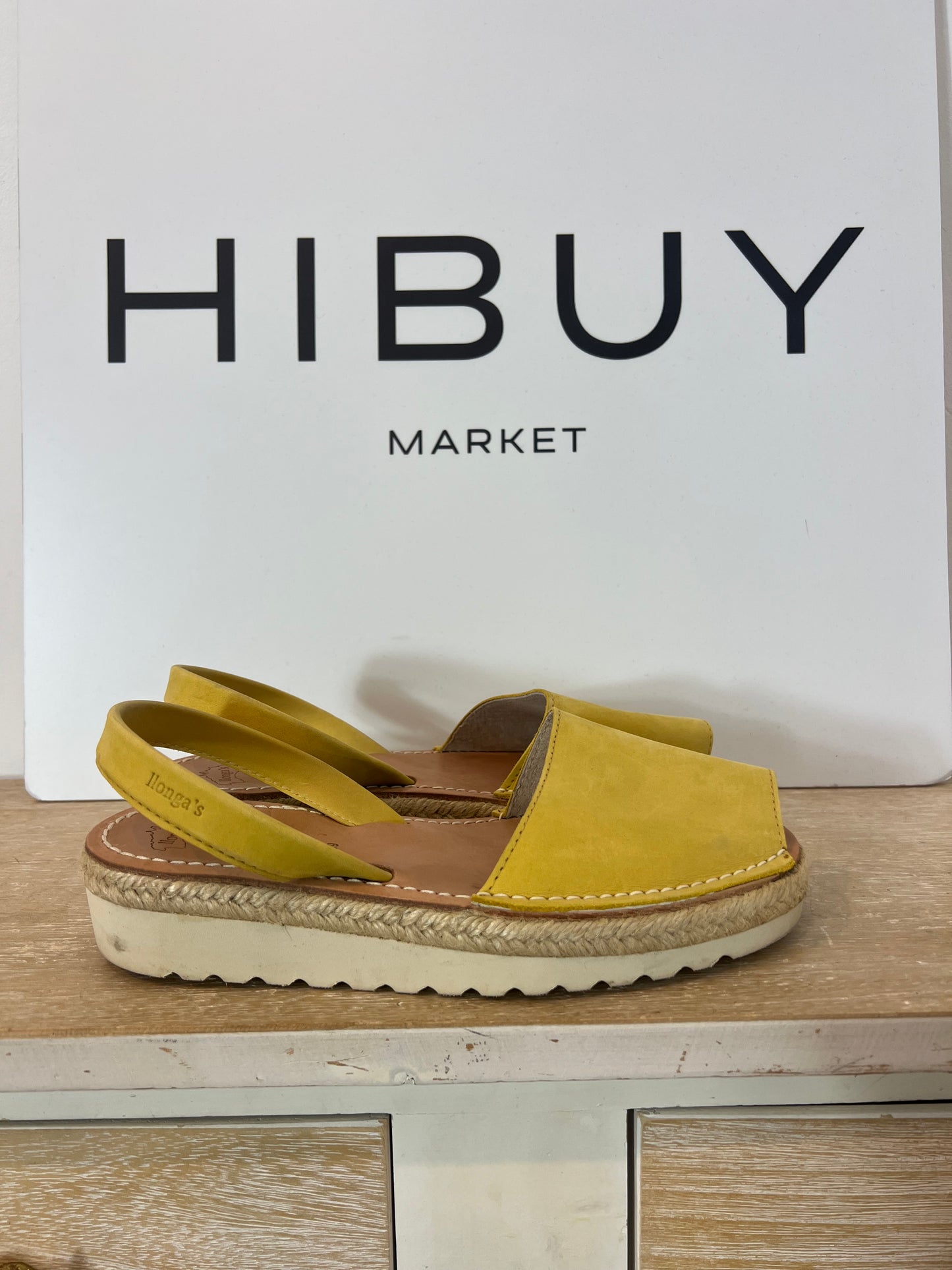 IILONGA´S . Menorquina piel mostaza. T 39