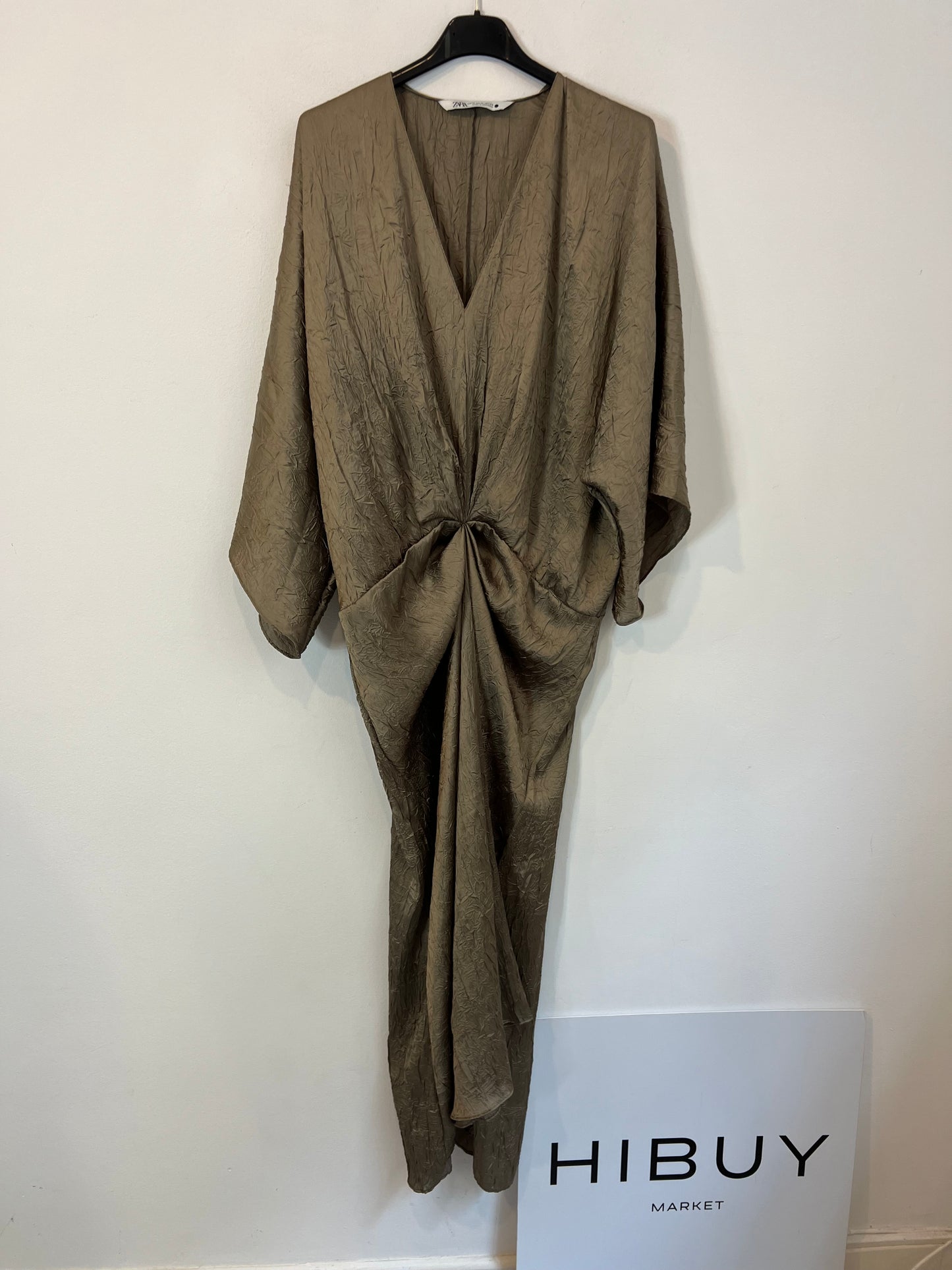 ZARA. Vestido verde textura T.m