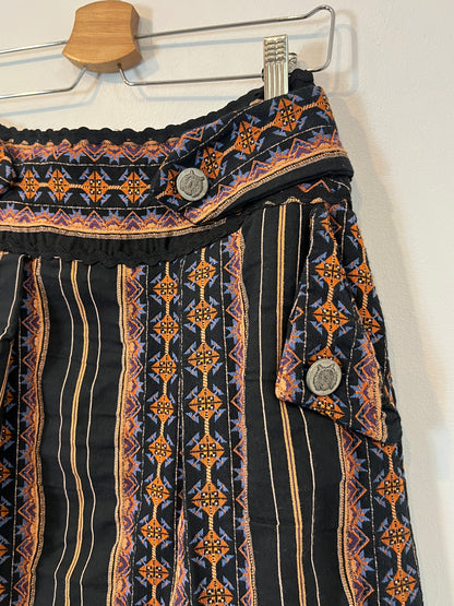 SOPHIE&LUCIE. Falda midi negra bordada T.38