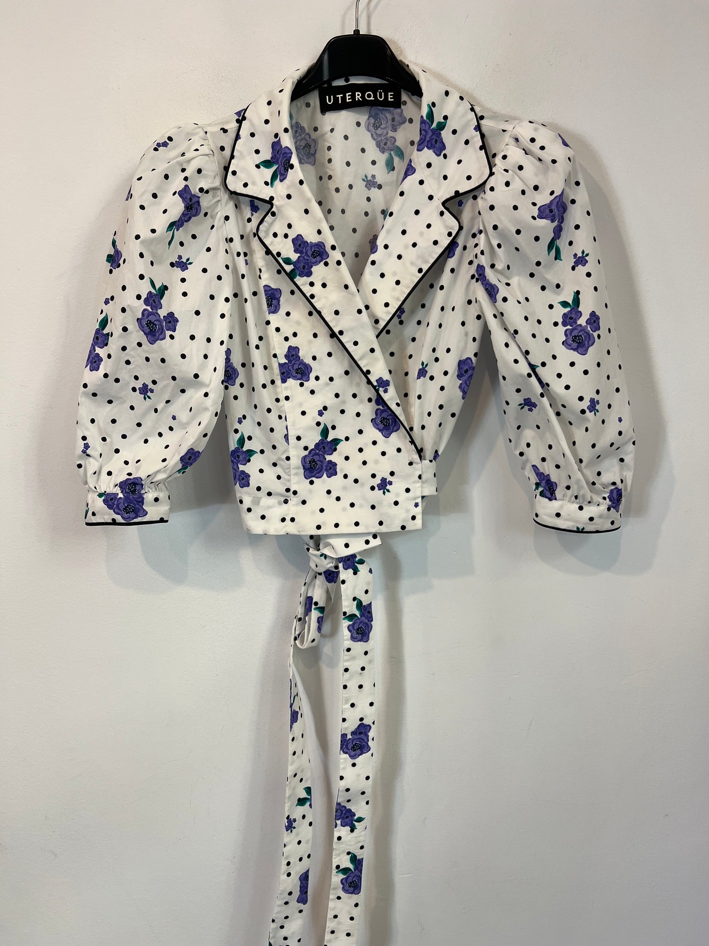 UTERQÜE. Top blanco flores lunares T.xs