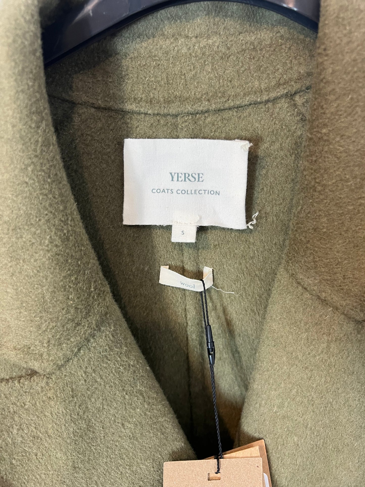 YERSE. Abrigo largo lana verde. T S