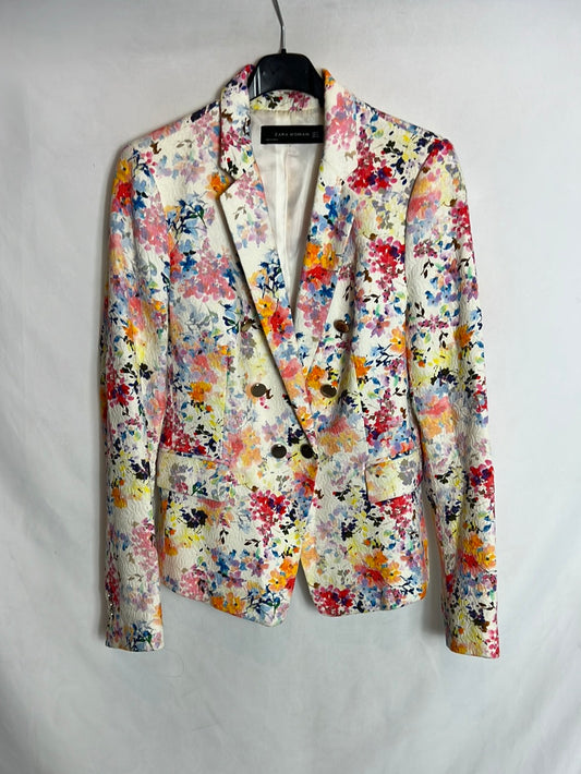 ZARA. Blazer textura flores. T M