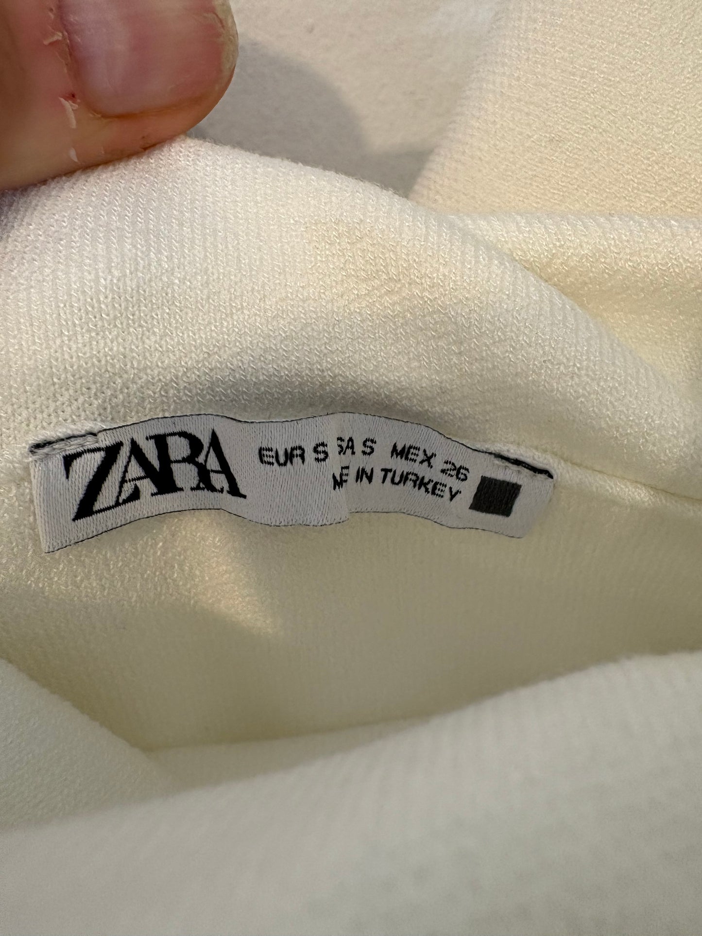 ZARA. White fringed dress. TS