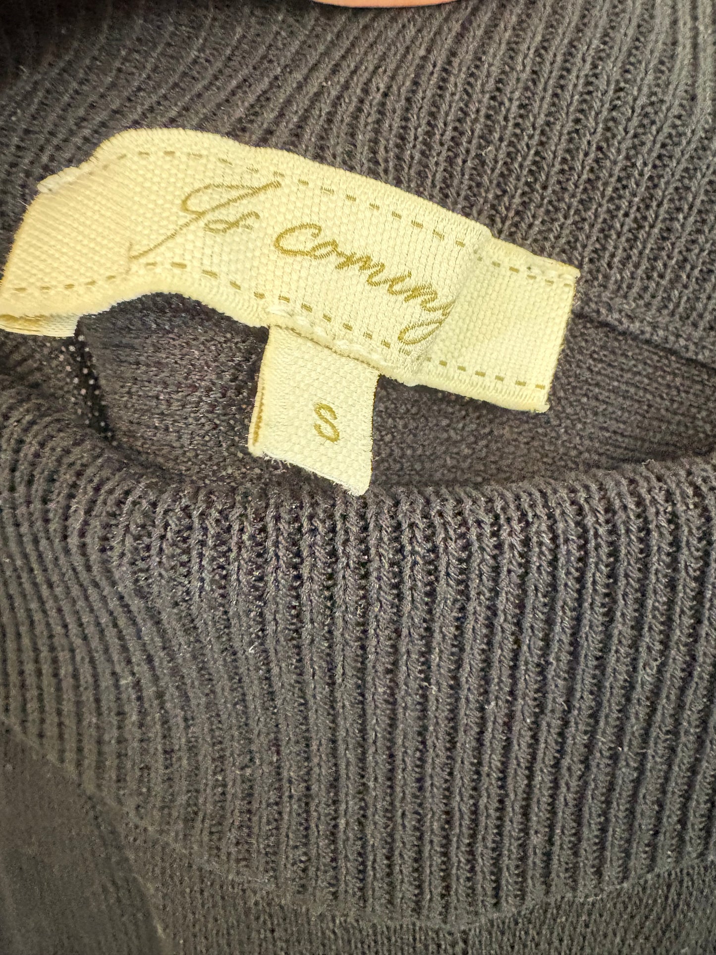 IS COMING. Conjunto punto rayas T.s