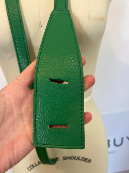 OTRAS. Cinturón verde ajustable