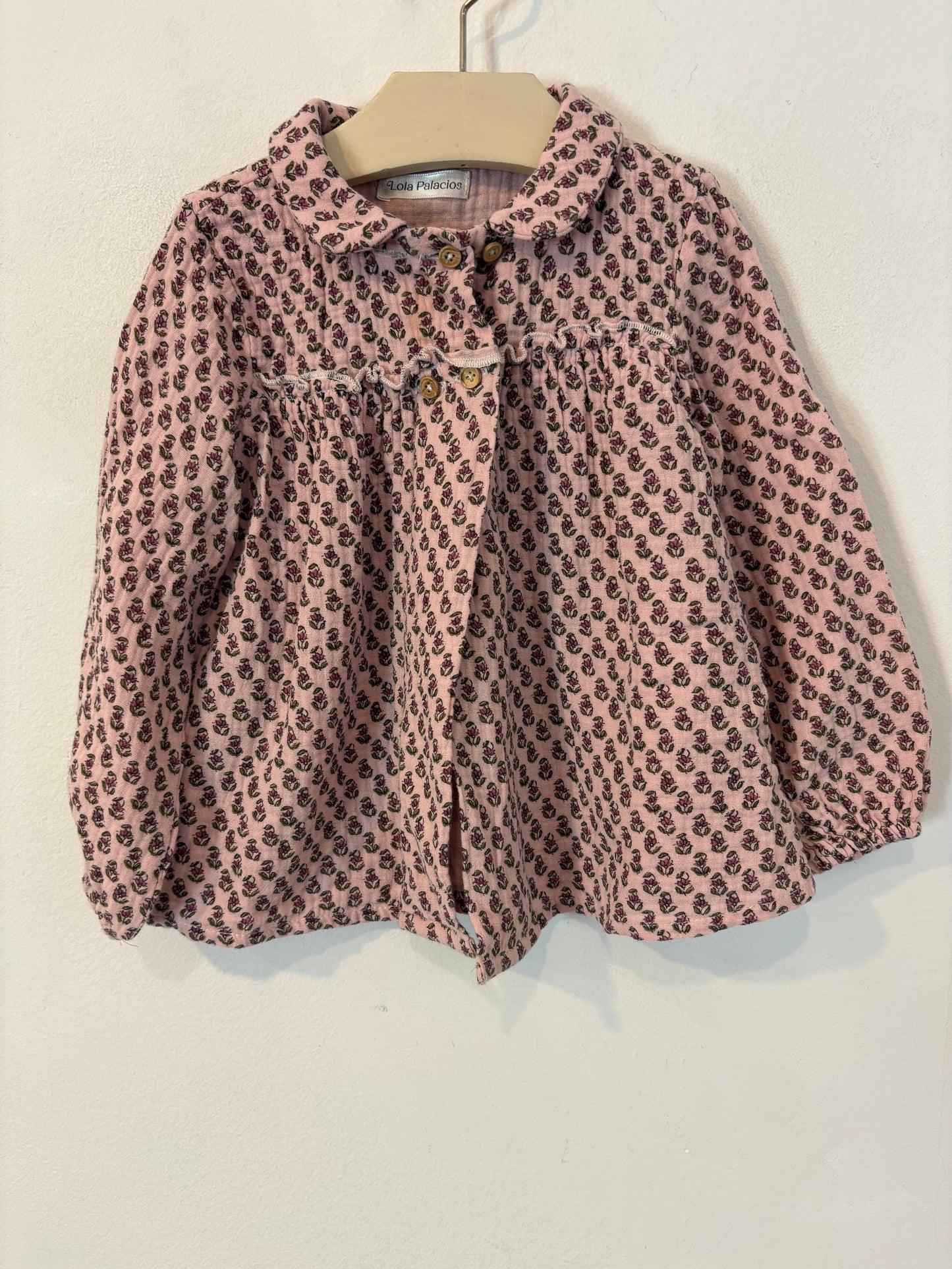 LOLA PALACIOS. Jesusito rosa estampado. T 3 años