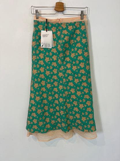 ZARA. falda verde hojas doble textura T.xs