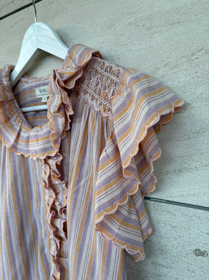 FEEKA. Blusa rayas y volante