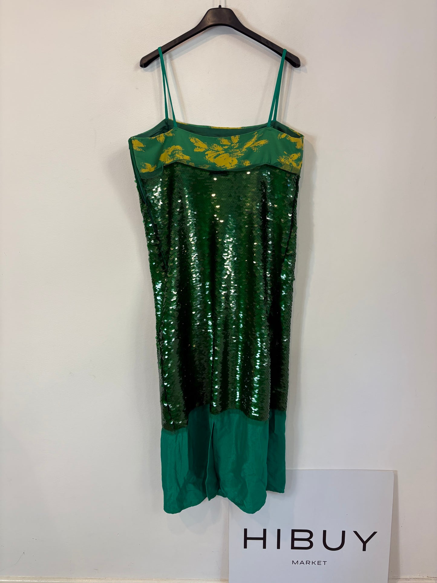 ZARA. Vestido midi lentejuelas. T L