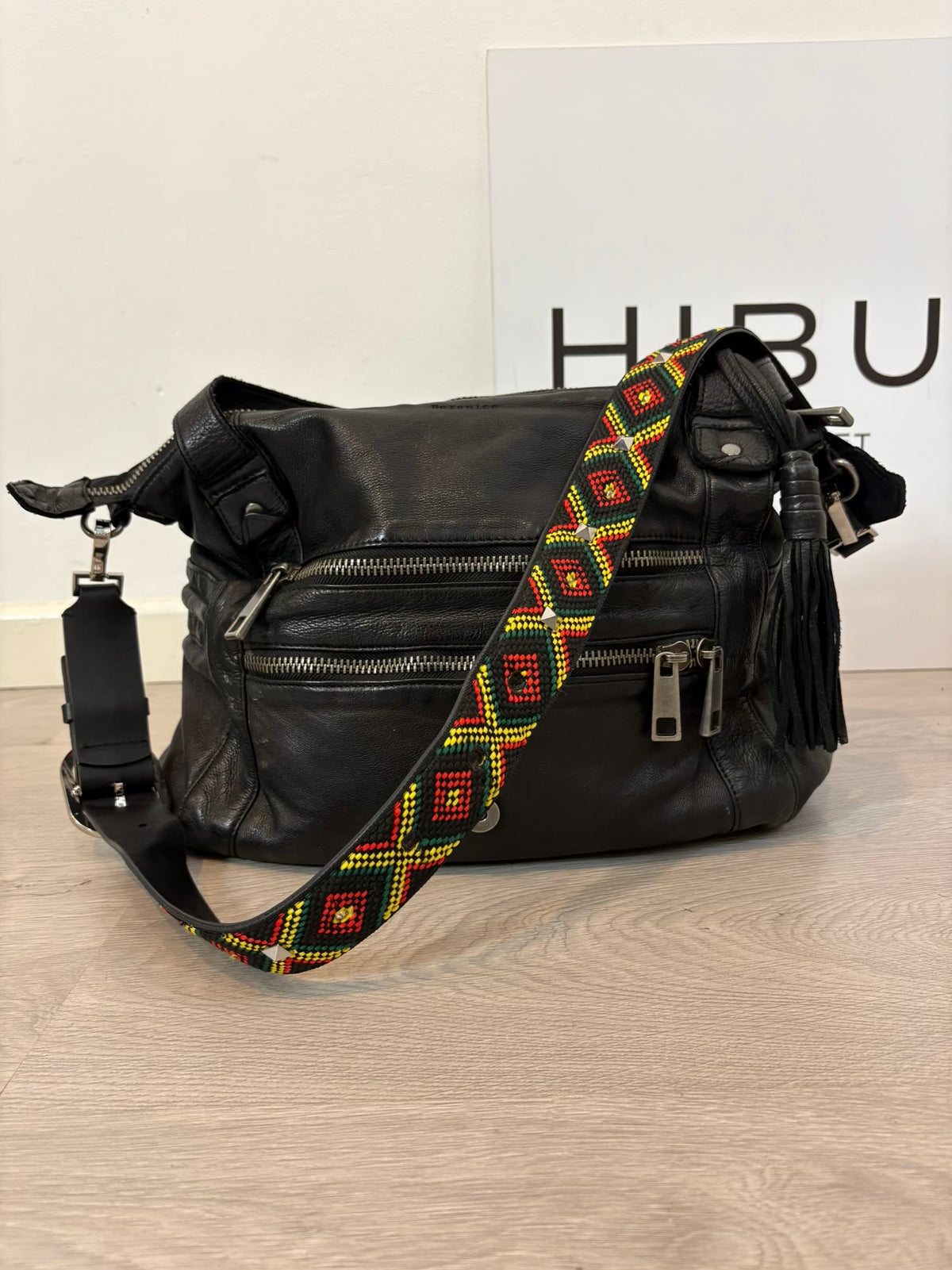 BERENICE. Bolso piel doble asa en negro