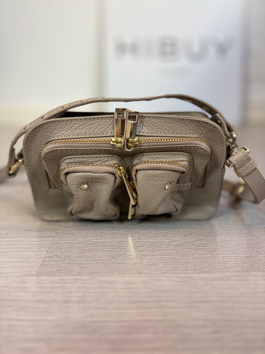 ZARA. Flowy green trousers T.xs