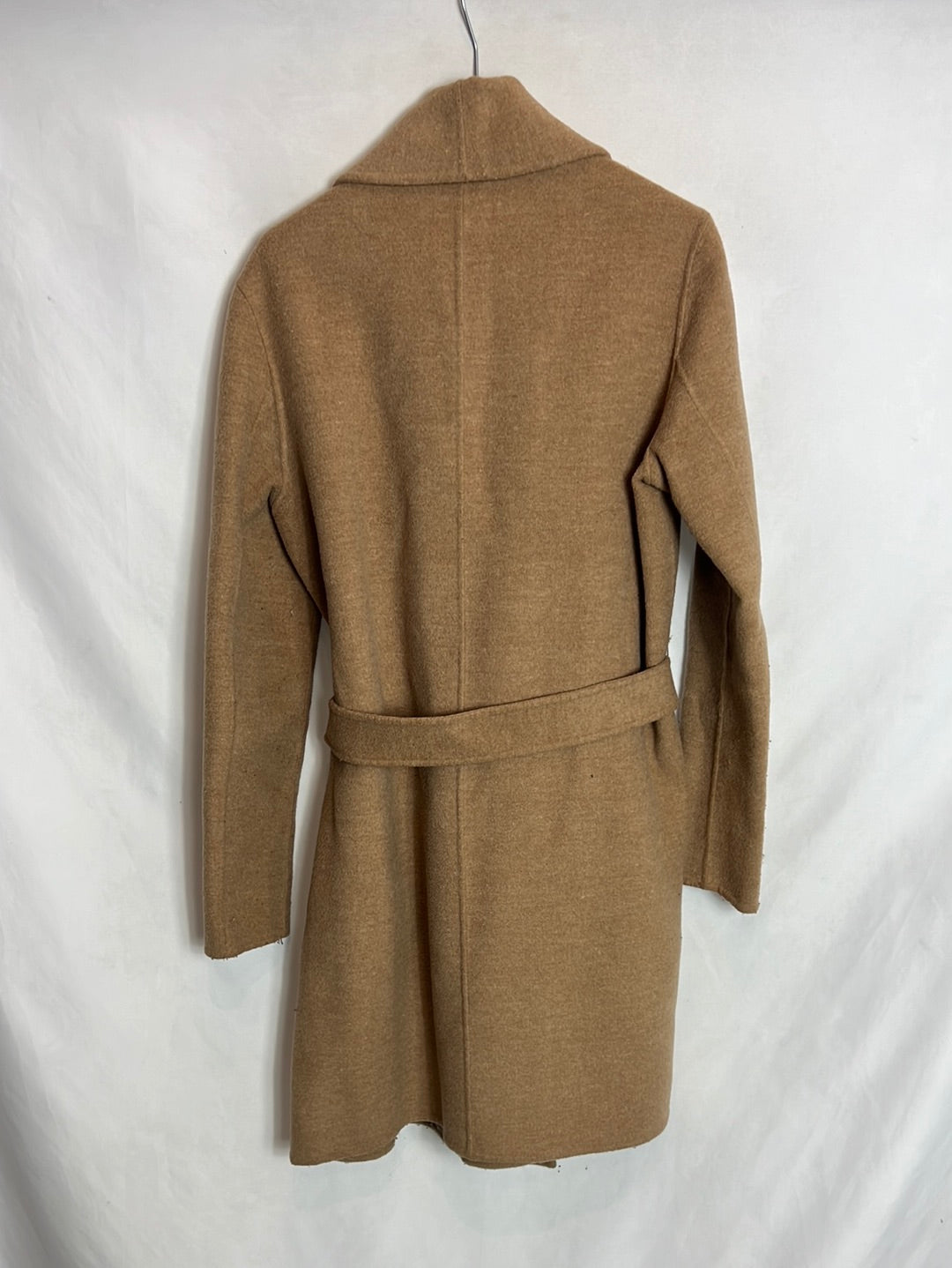 MASSIMO DUTTI. Abrigo fino camel lana. T M