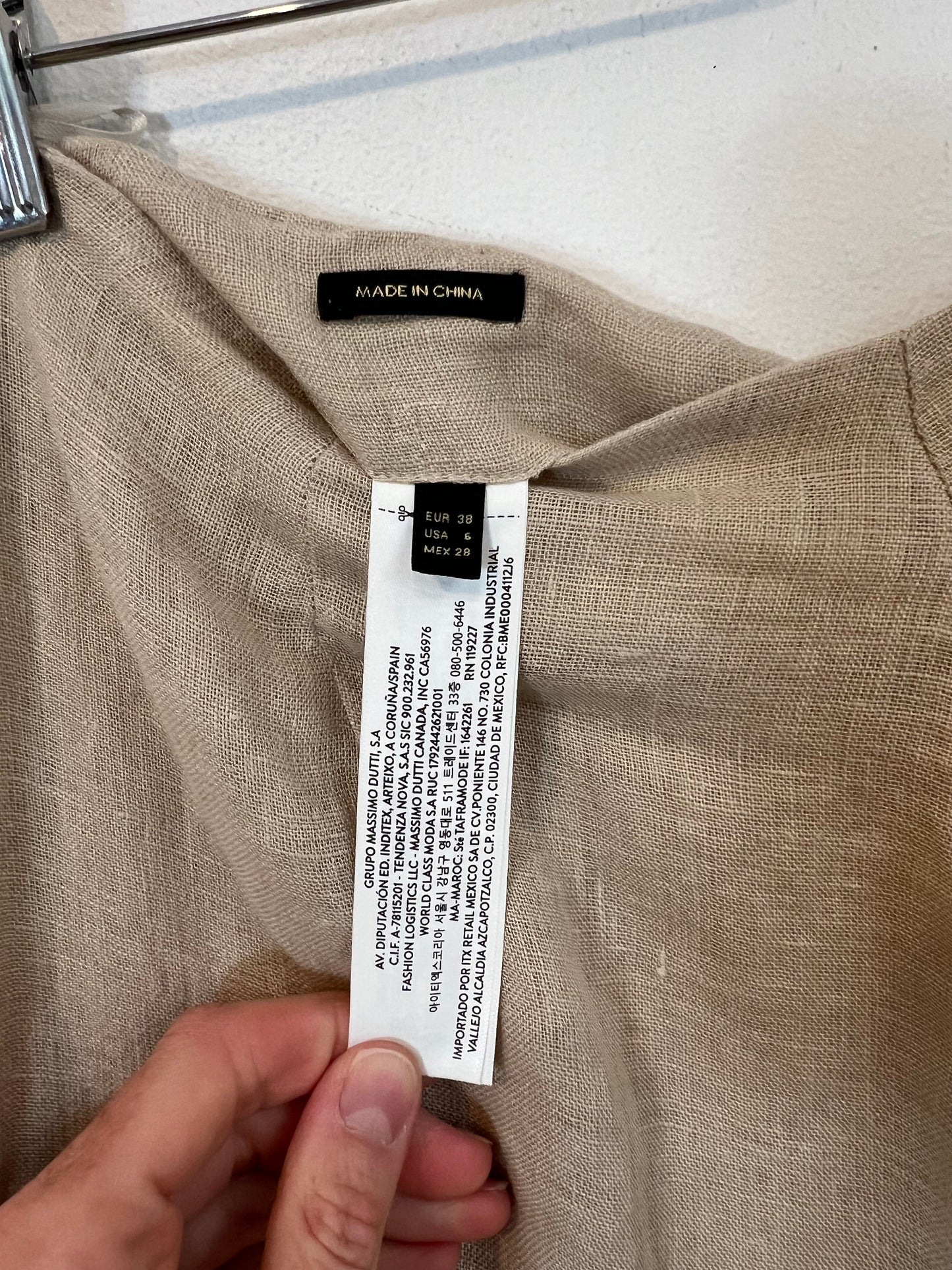 MASSIMO DUTTI. Pantalón beige lino aberturas