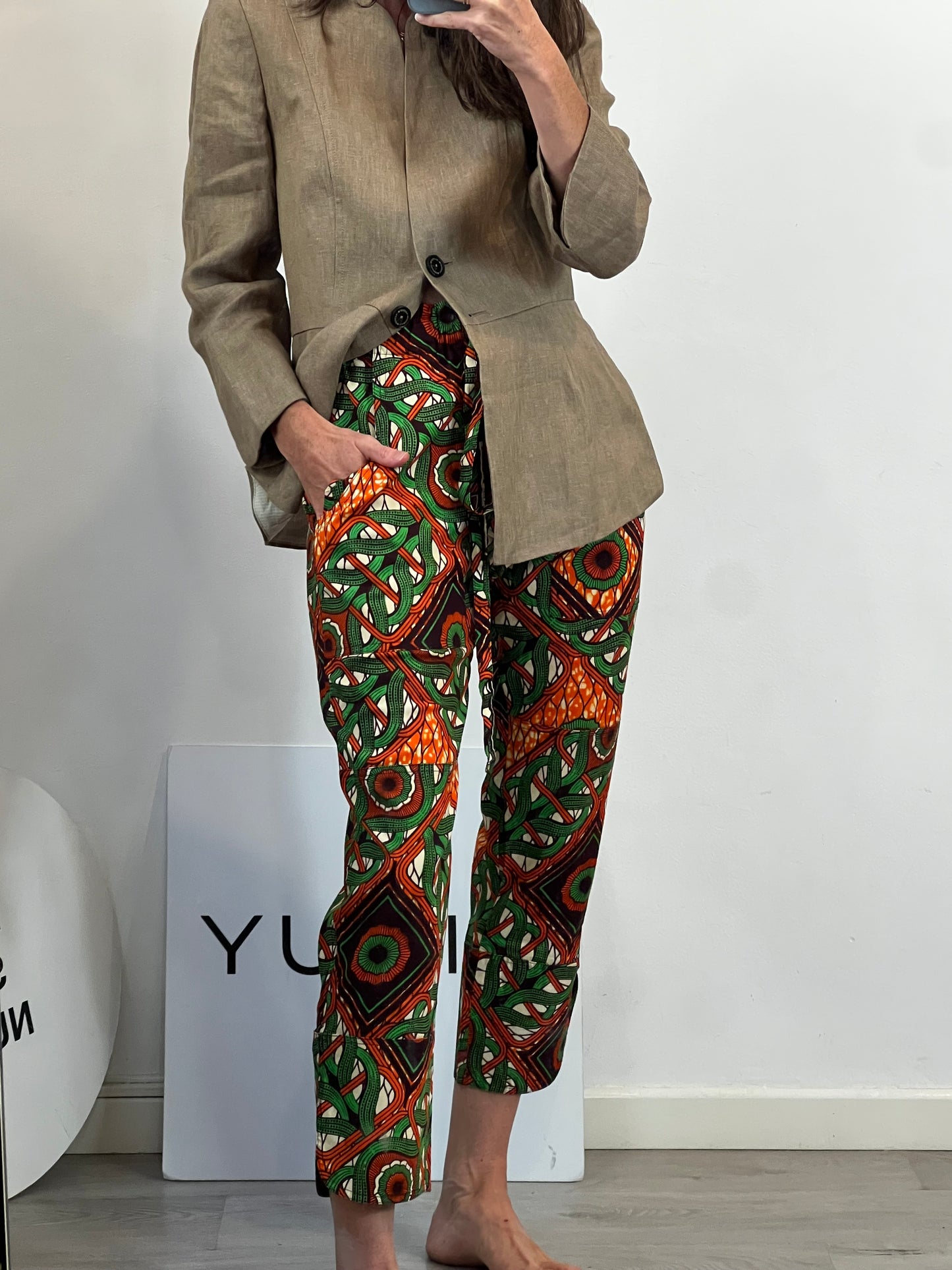 KIMALÉ. Pantalón estampado colores