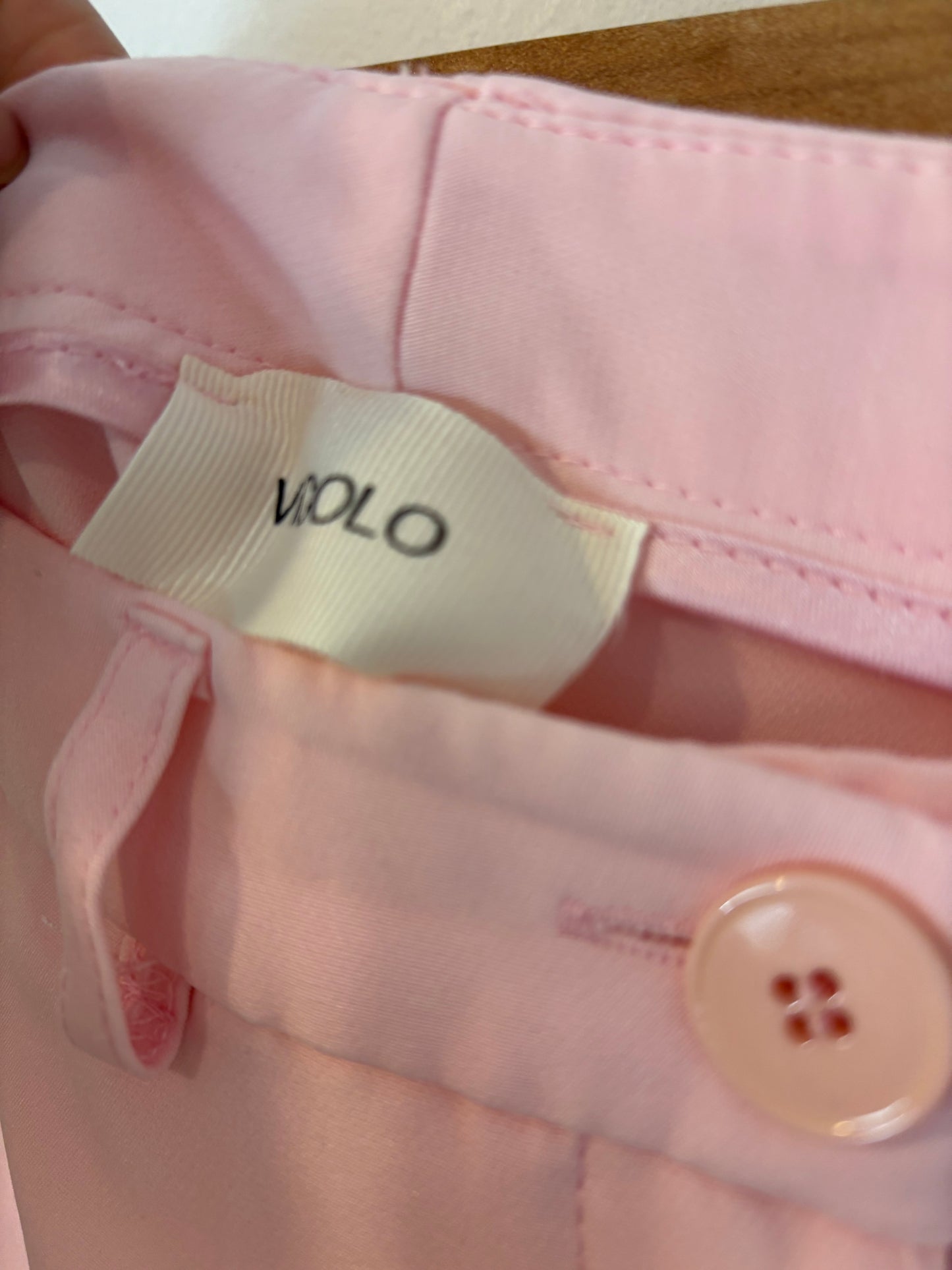 VICOLO. Traje de chaqueta rosa claro