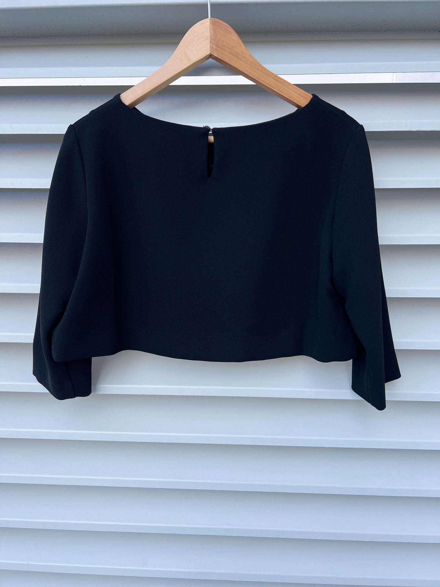 ETXART&PANNO. Top negro corto