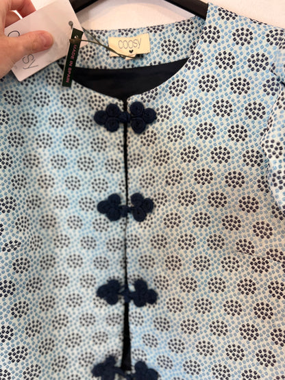 COOSY. Chaqueta azul bordada T.m