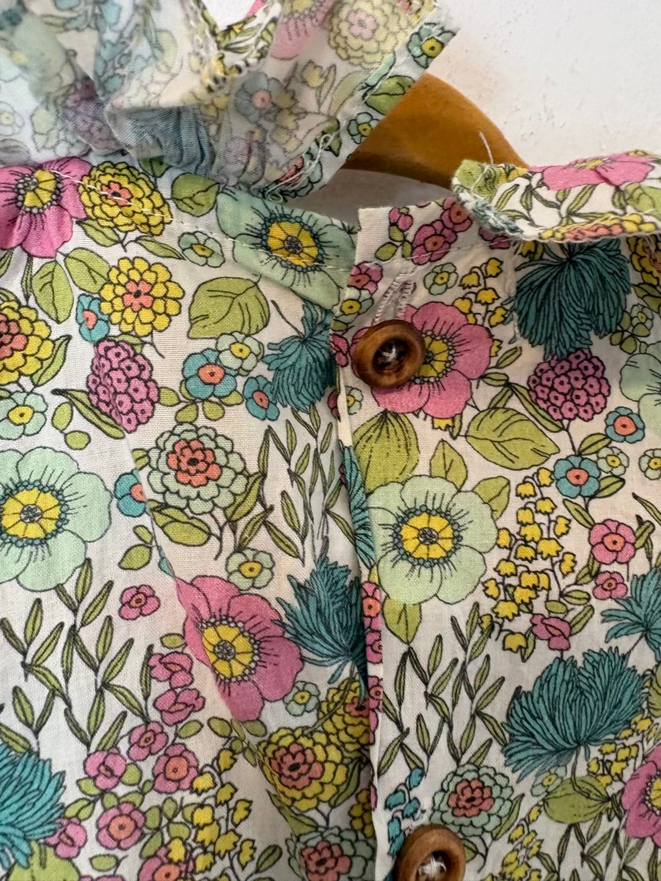 LA GALGA baby. Ranita estampo floral. T 6 meses