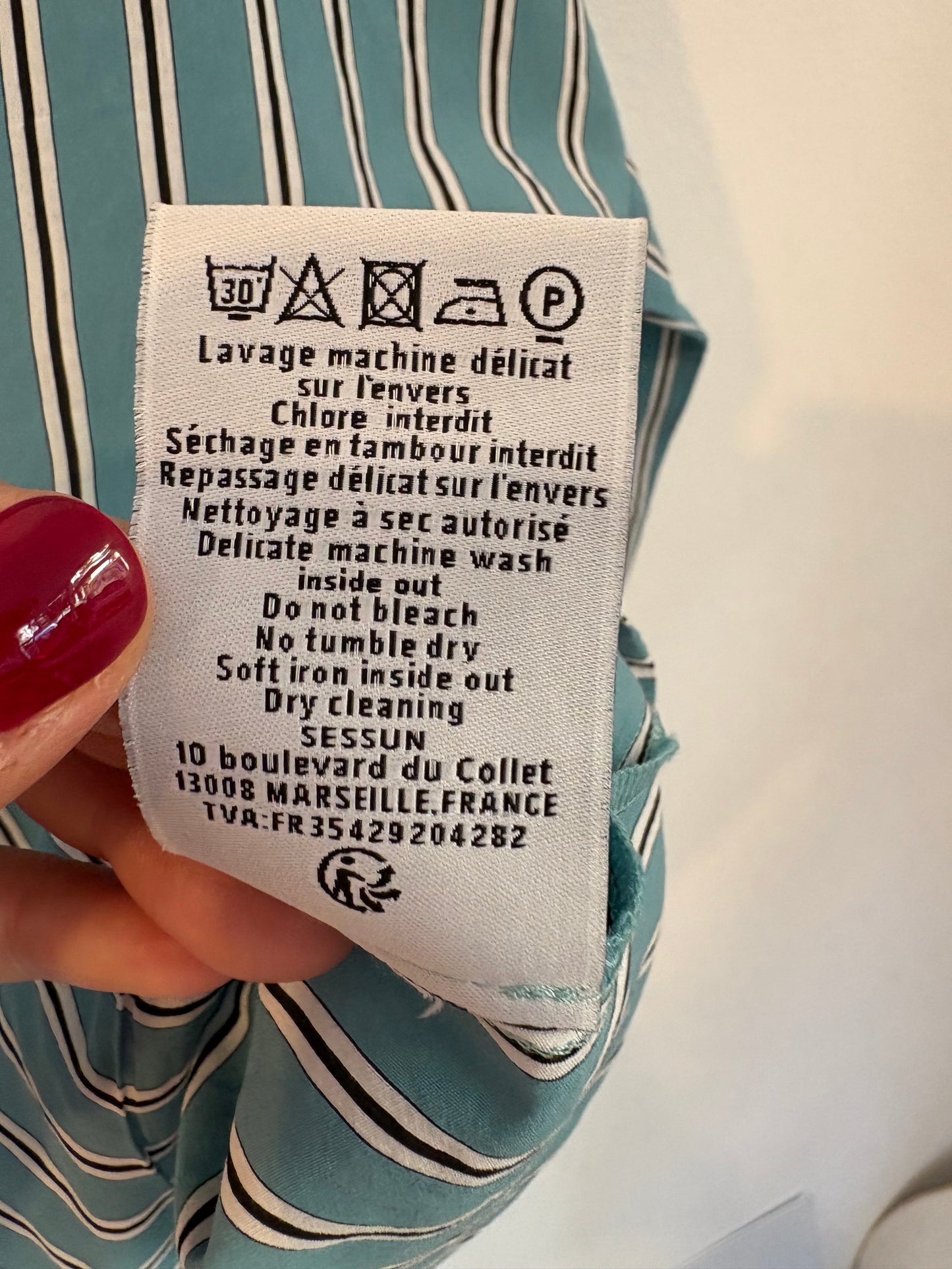 SESSÚN. Camisa azul turquesa rayas