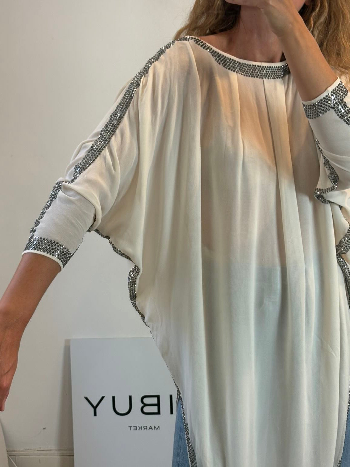 THOMAS WYLDE. Vestido corto kaftán seda