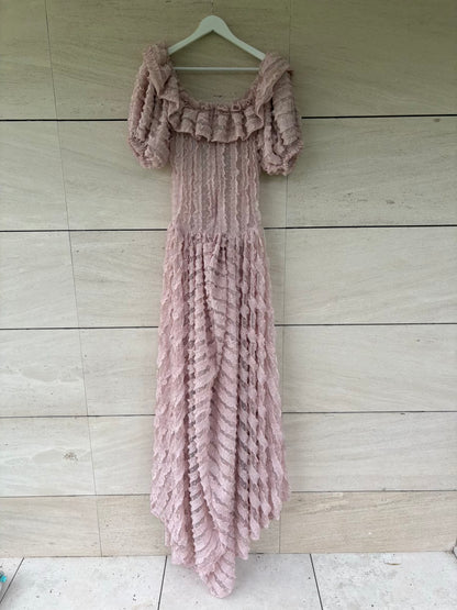 MARMOTA. Vestido largo de gala en tul plumeti rosa empolvado