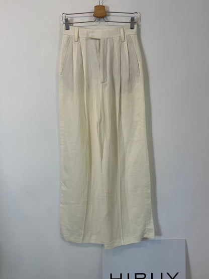 ZARA. Pantalón color crudo textura. T S