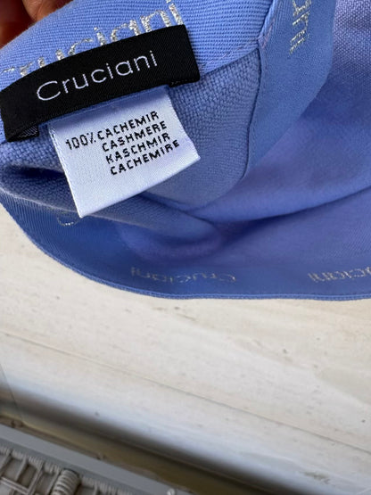 CRUCIANI. Bufanda 100% cashmere azul claro logo