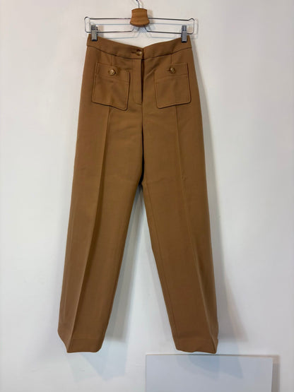 SÉZANE. Pantalón beige pinzas con bolsillos