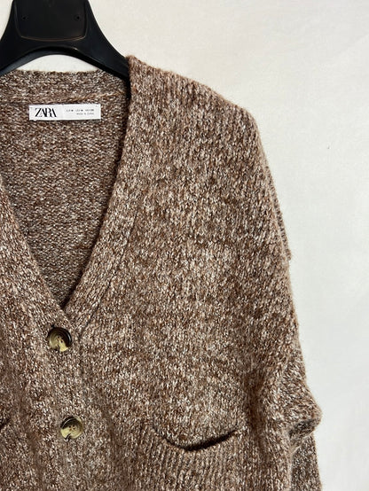 ZARA. Cárdigan corto jaspeado marrón. T M