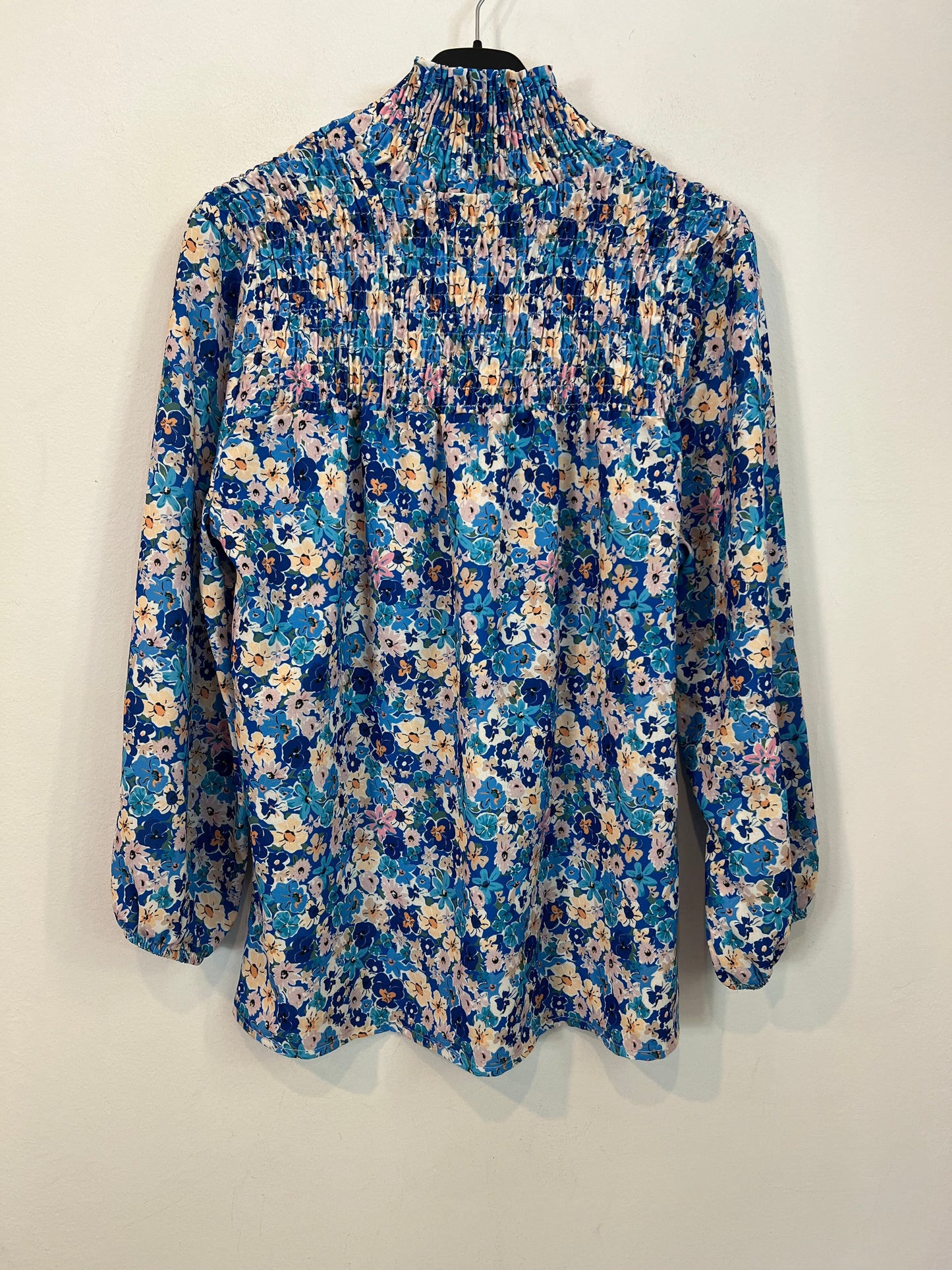 BEMOODYCOLLECTION. Blusa azul flores TU(s)