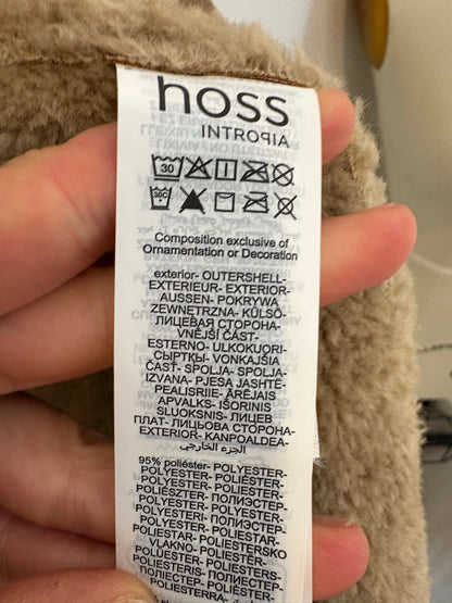 INTROPIA. Abrigo doble faz bordados