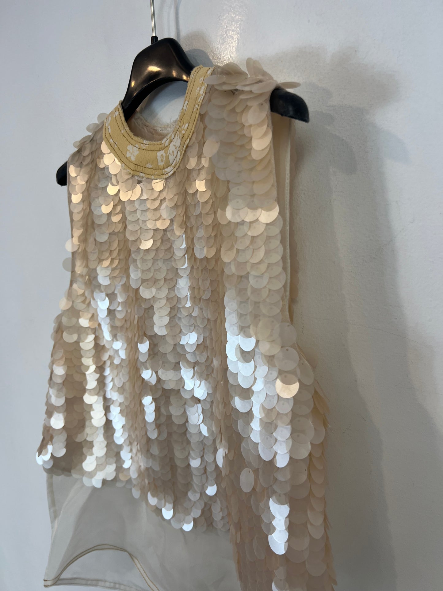 ZARA. Top tul y lentejuelas. T S