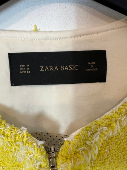 ZARA. Chaqueta amarilla textura. T M