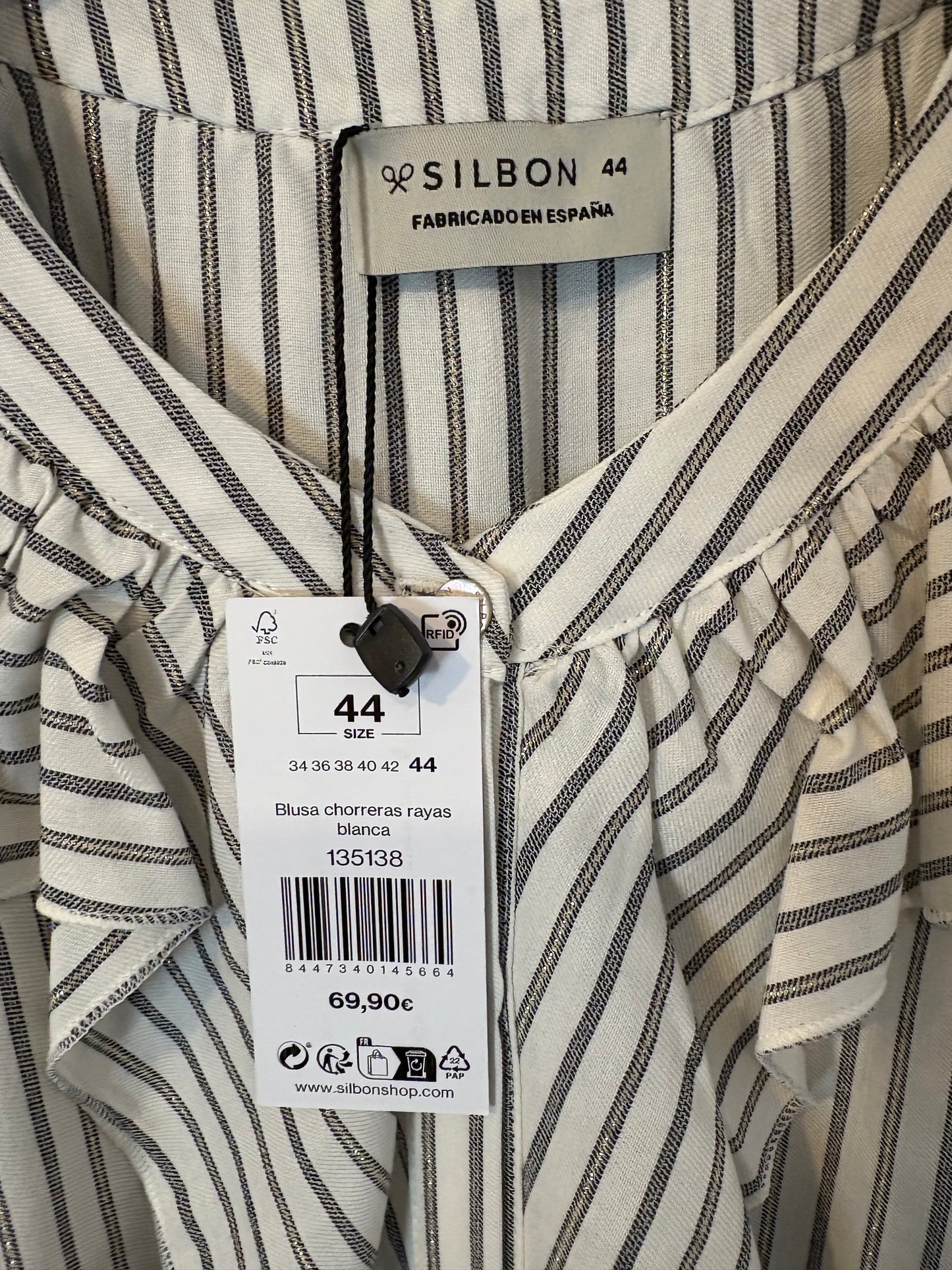SILBON. Blusa rayas volantes