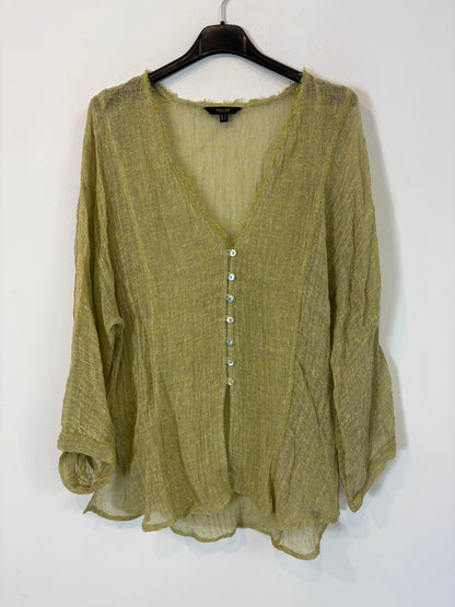 MASSIMO DUTTI. Blusa verde textura. T S