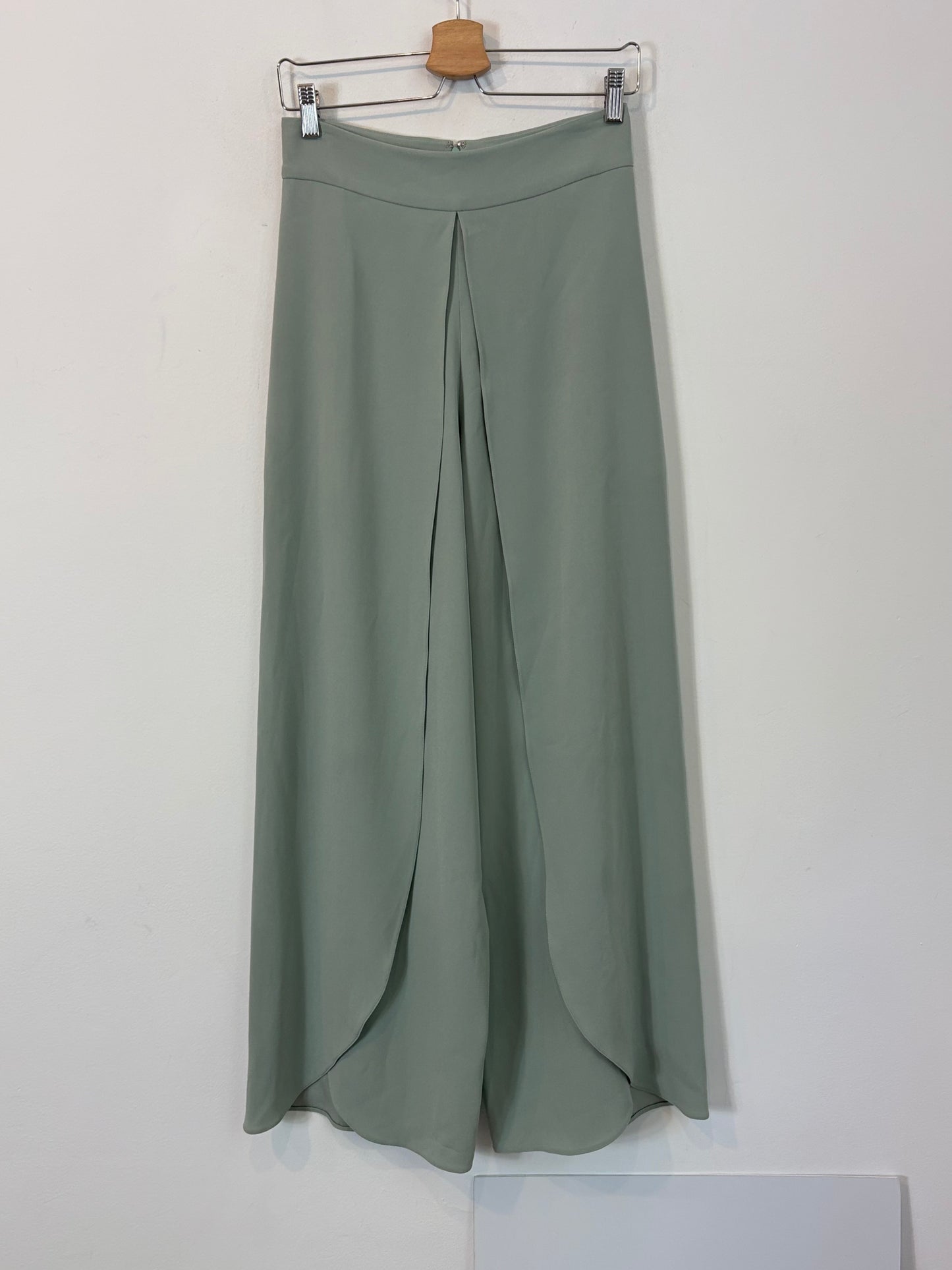 ROBERTO TORRETTA. Green trousers with slits. Size 36