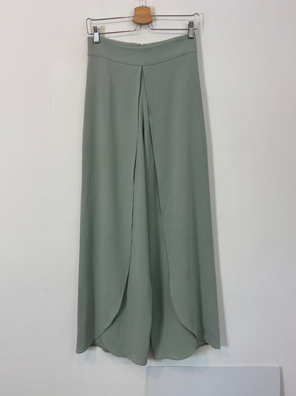 ROBERTO TORRETTA. Green trousers with slits. Size 36