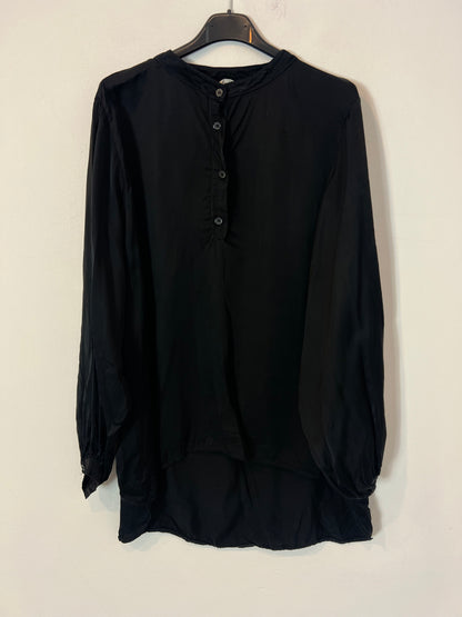 WHITE&ONE. Blusa negra fluida TU(S/M)