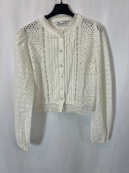 ZARA. White die-cut blouse/jacket. TS