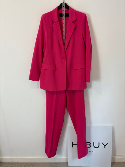 VERO MODA. Fuchsia suit jacket. Size 36