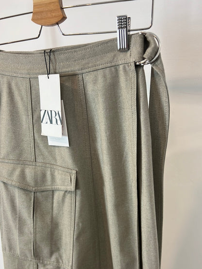 ZARA. Falda midi beige efecto pareo bolsillo. T XS