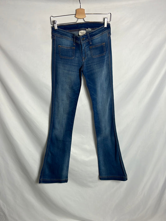 MANGO. Pantalón denim campana T.34