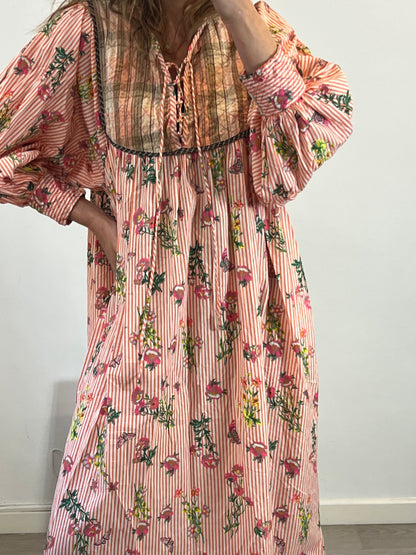 ANTIKSUK. Vestido largo rayas. TU (M/L)