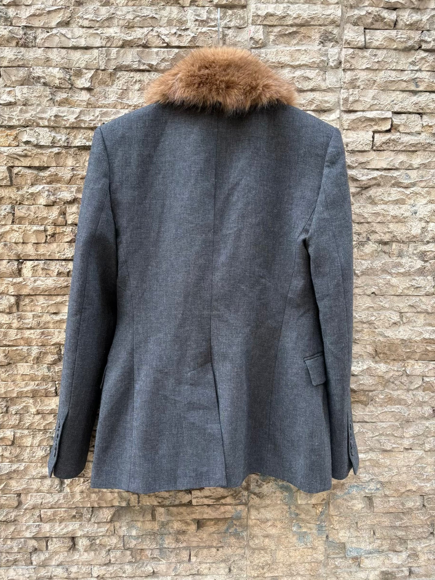 ZARA. Blazer marengo cuello pelito